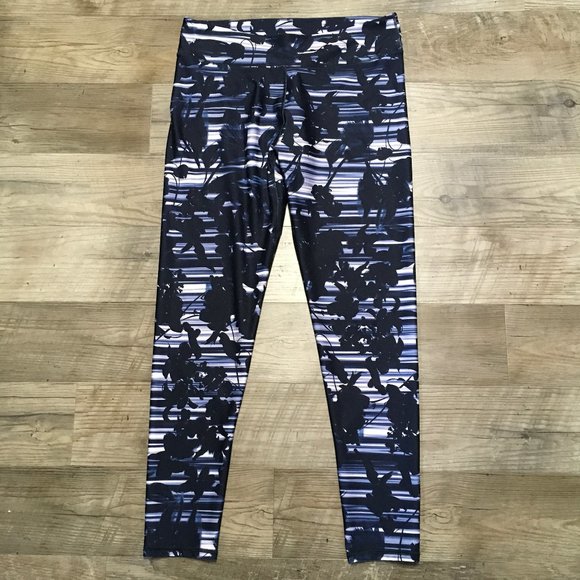 Fabletics Pants - Fabletics Printed Powerhold Leggings Floral Sz XL